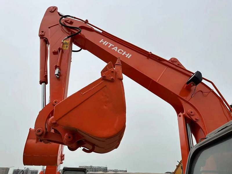 Hitachi 60