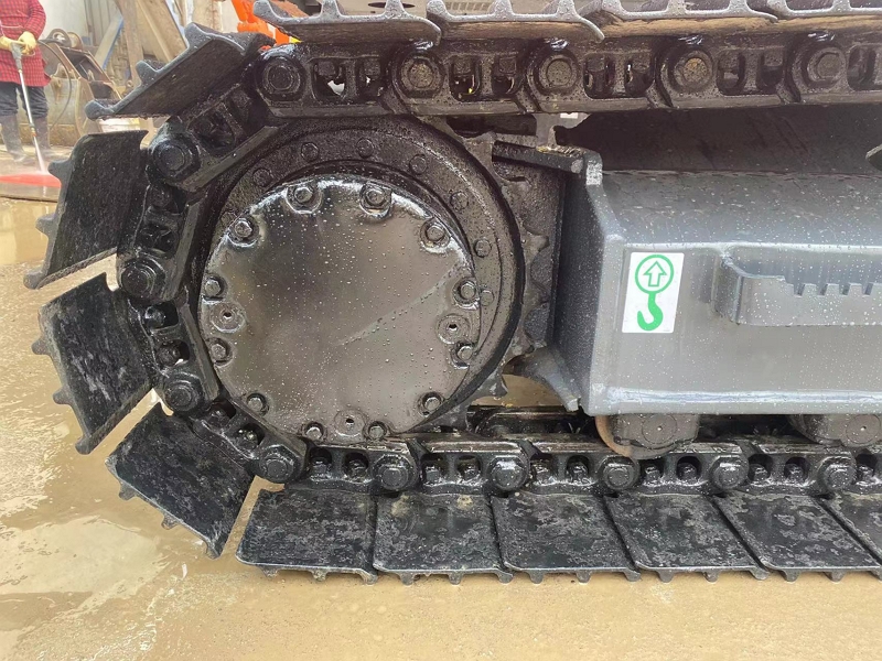 Hitachi EX120-5 used excavator10