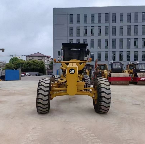 Cat140H Second Hand Low Working Hours And Hot Sale Original Wheel Garder Made in Japan