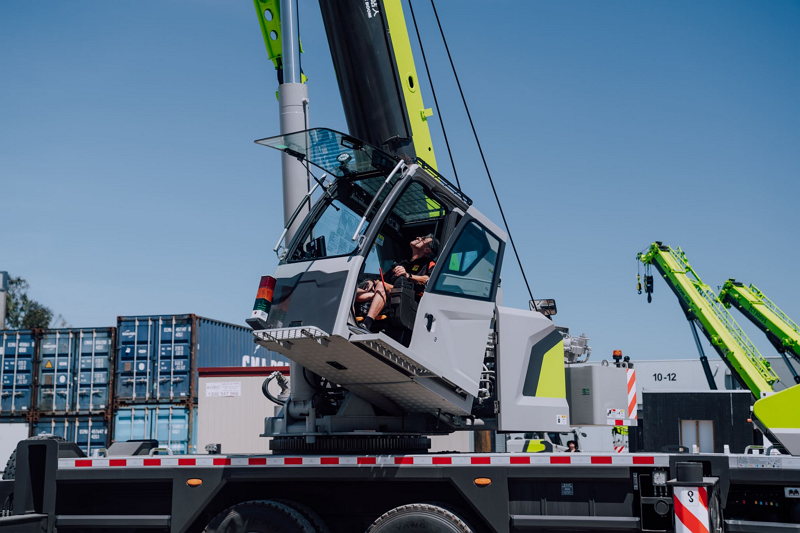 wholesale used crane supplier4
