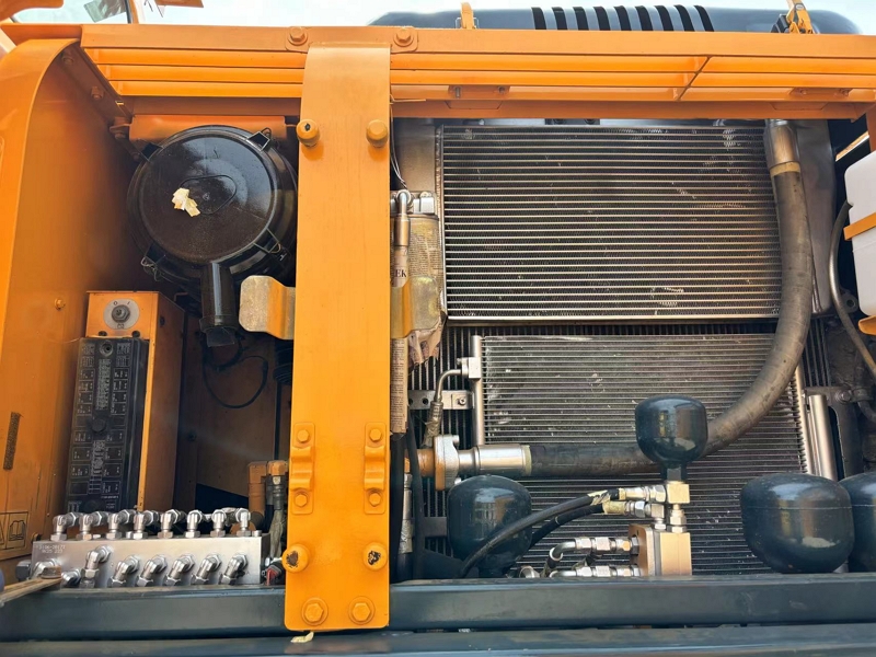 Hyundai 210w-9s (2)