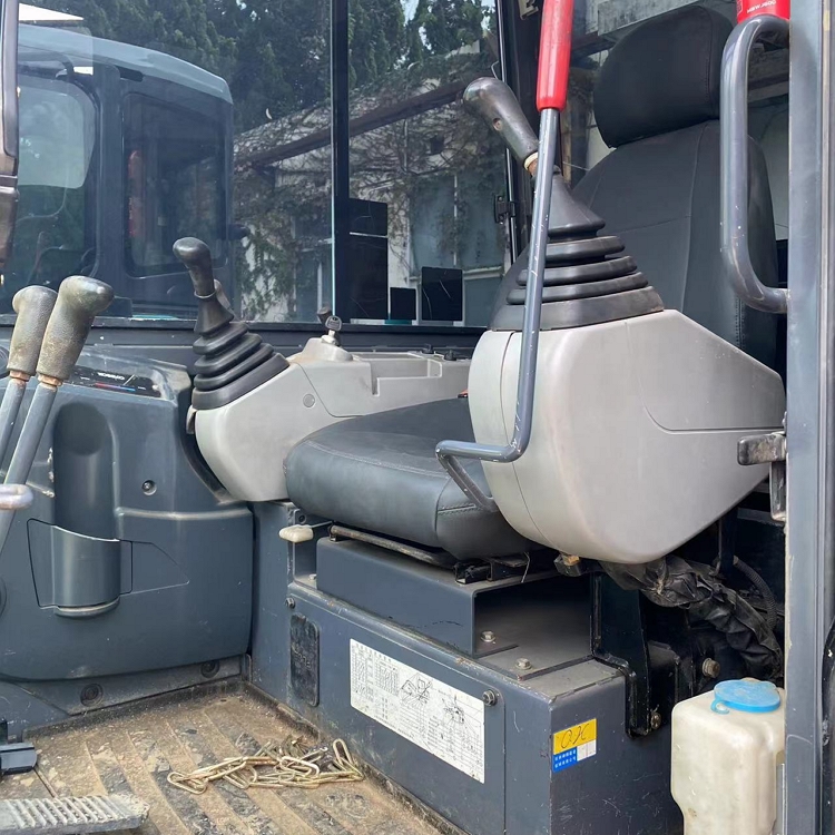 Kobelco SK60-8 Second Hand 6 Tons Small Hydraulic Excavator Wholesale