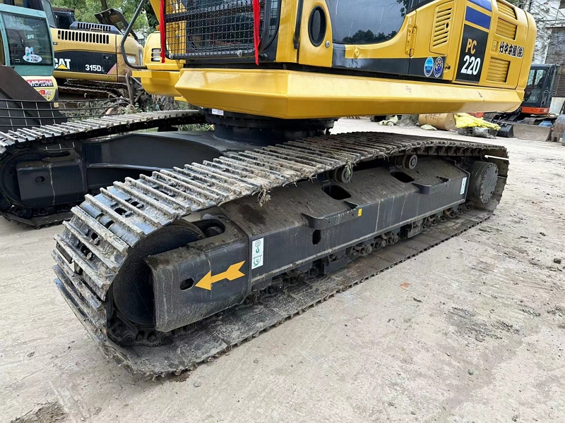 Komatsu PC220-8 second hand excavator8