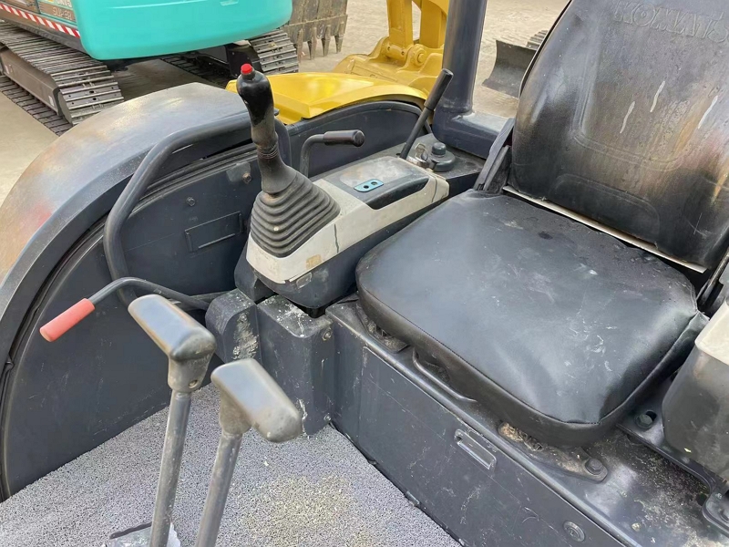Komatsu PC35MR-3 mini used excavator5