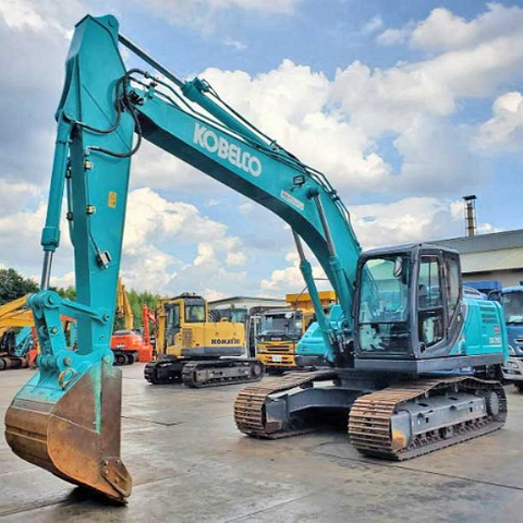 Kobelco SK200-8 Second Hand 20 Tons Medium Excavator Equipped with Hino J05E Engine