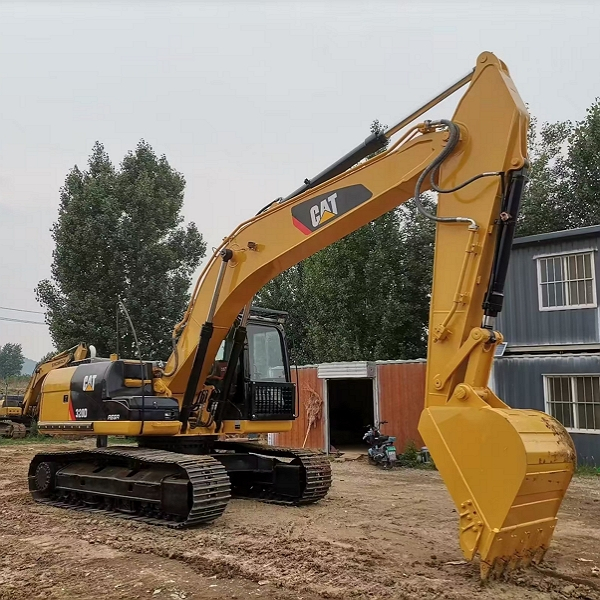 Caterpillar 320D Used Low Working Hours And Recent Year 20 Tons Original Hydraulic Excavator Made in Japan