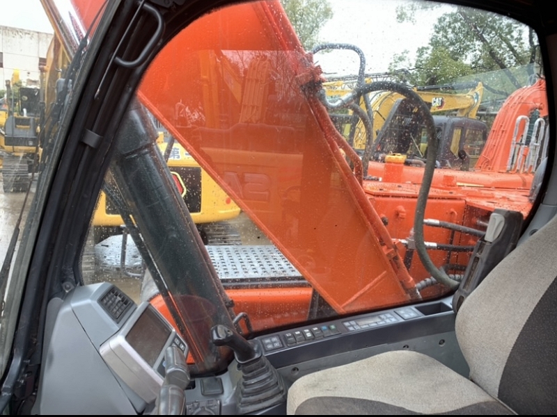 Doosan DX140LC (9)