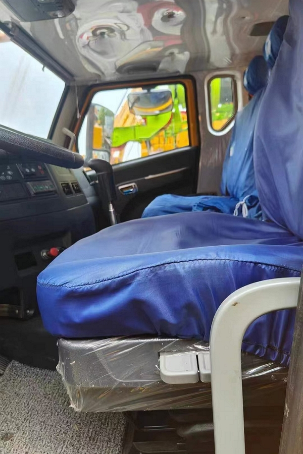 XCMG 55 tons crane(5)