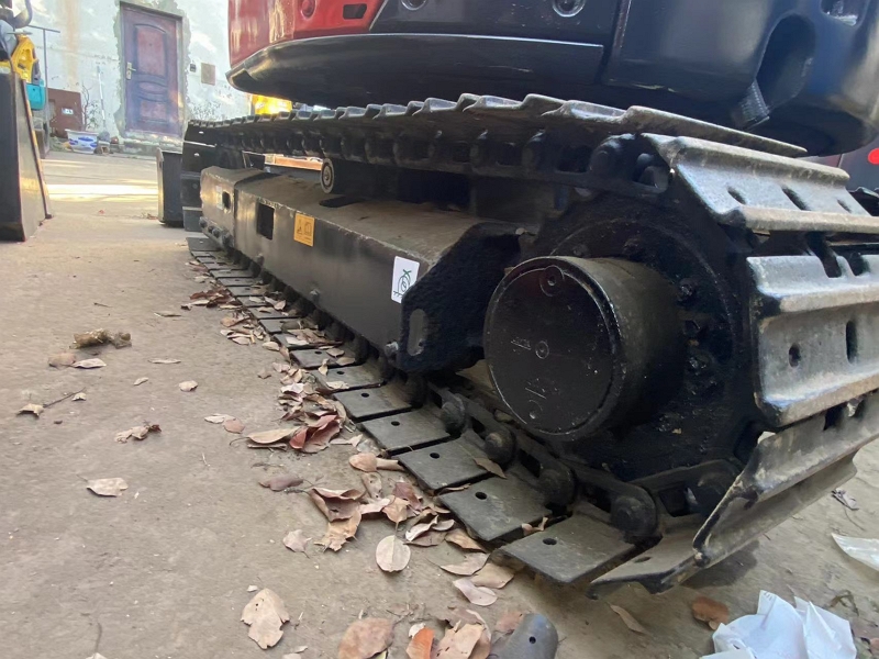 Hitachi ZX30U (9)