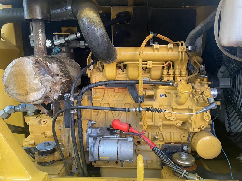 CAT 305.5E used excavator8