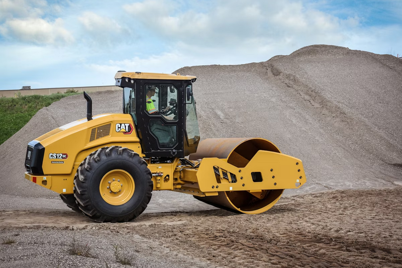 Comparative Analysis Of Cat Rollers And Komatsu Rollers