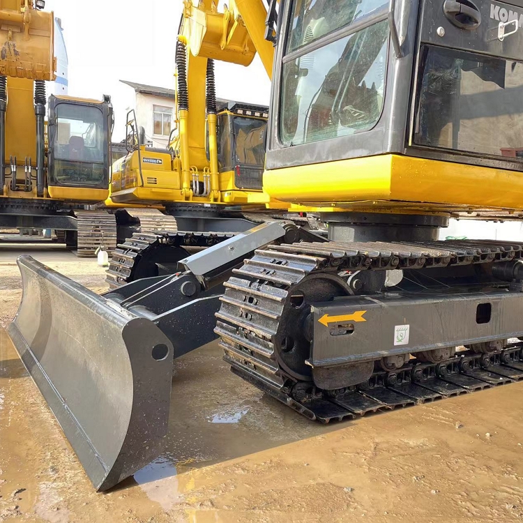 Komatsu PC70-8 Used Excavator 7 Tons Backhoe Excavator Saves Energy