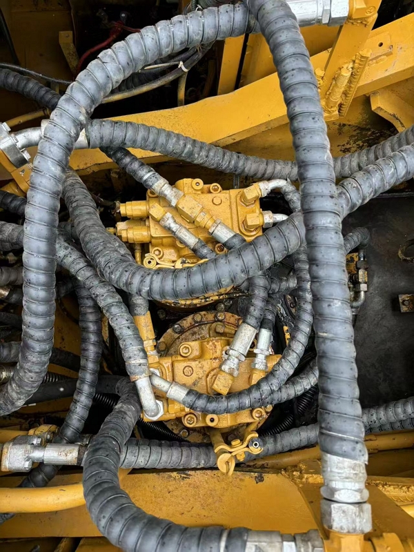 CAT345BL(7)