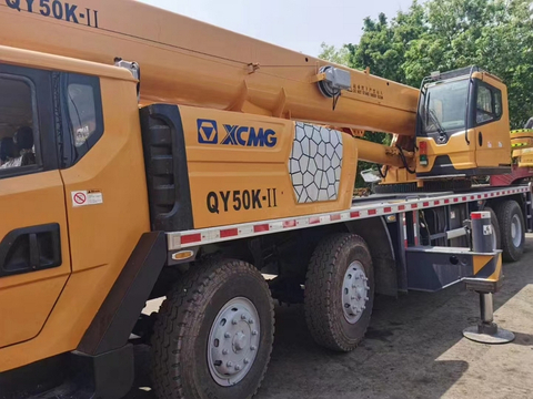 XCMG QY50K Second Hand 50 Tons Powerful And Almost New Hydraulic Crane Saves Energy