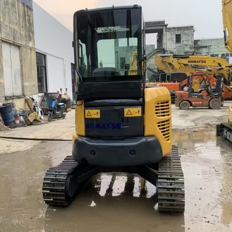 Komatsu PC35MR-3 Used Mini Excavator with Cab Japan Original