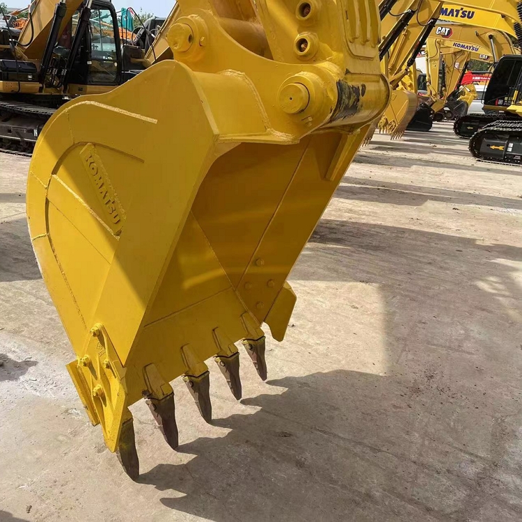 Komatsu PC210LC-8 Used 21 Tons Hydraulic Excavator Made in Japan Cheap Wholesale