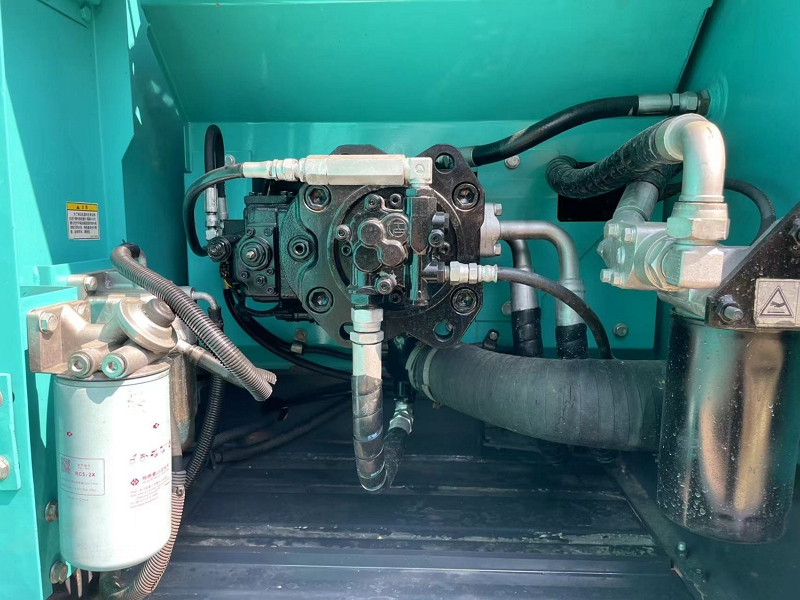 Kobelco SK200-8 Japanese second-hand excavator10