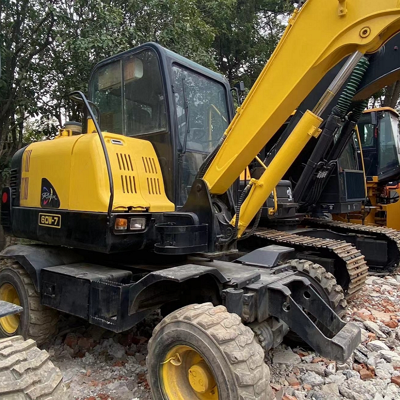 Hyundai 60W-7 Used 5 Ton Wheel Excavator Yanmar Engine For Sale