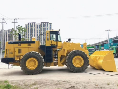 Komatsu WA600-3 Used Reliable And Powerful Wheel Loader Front Loader for Sale