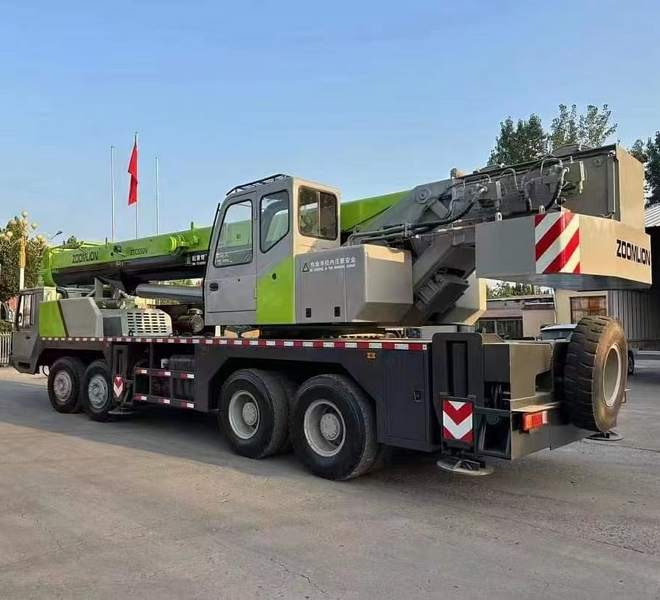Zoomlion ZTC550V Used 55 Tons Powerful And Efficient Hydraulic Crane Saves Energy