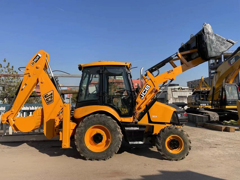 JBC 3CX used backhoe loader6