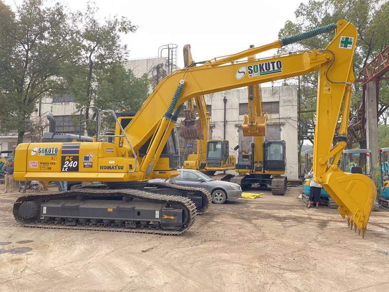 Komatsu PC240LC used excavator 6