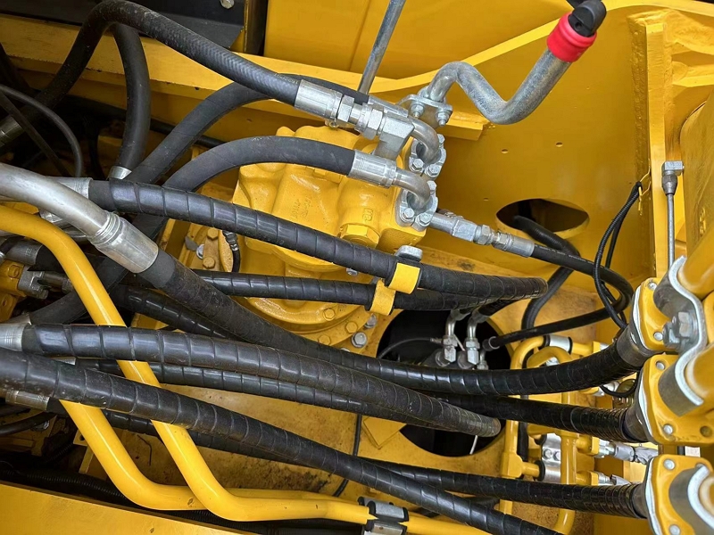 Komatsu PC200-8 used excavator8