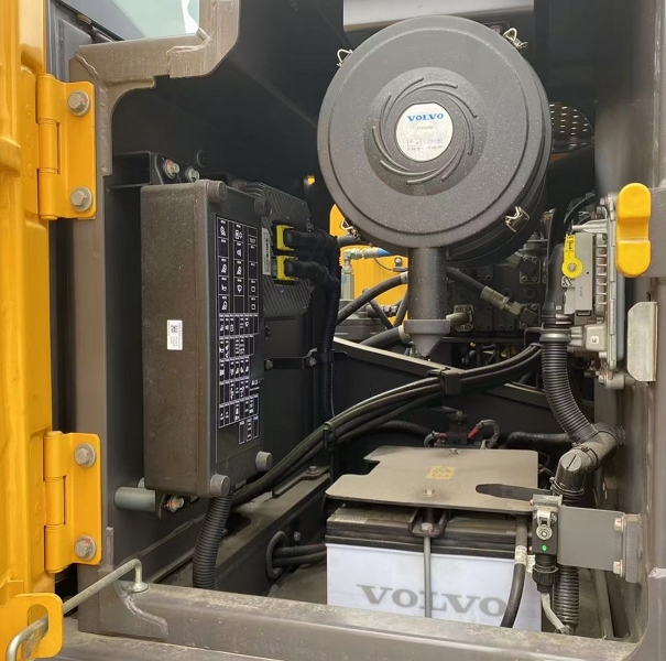 Volvo EC200(8)