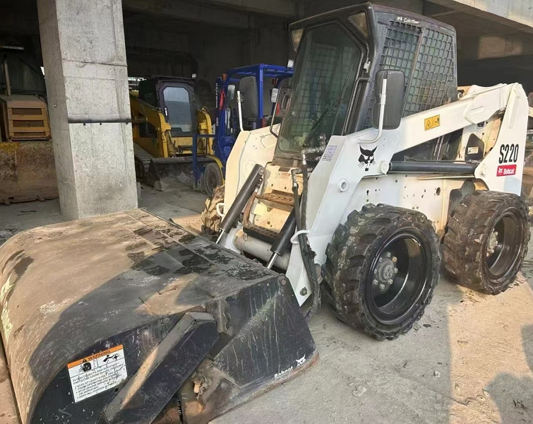 Bobcat S220 Used high cost performance And Efficiency Skidsteer Loader for Sale