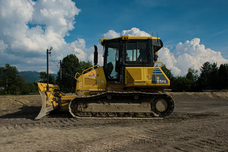 Learn About Bulldozers And Their Use In Construction