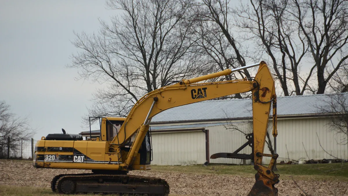Komatsu PC200 vs Caterpillar 320D A Head-to-Head Battle