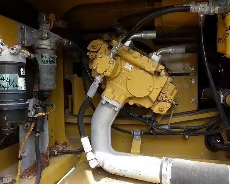 CAT326F(3)