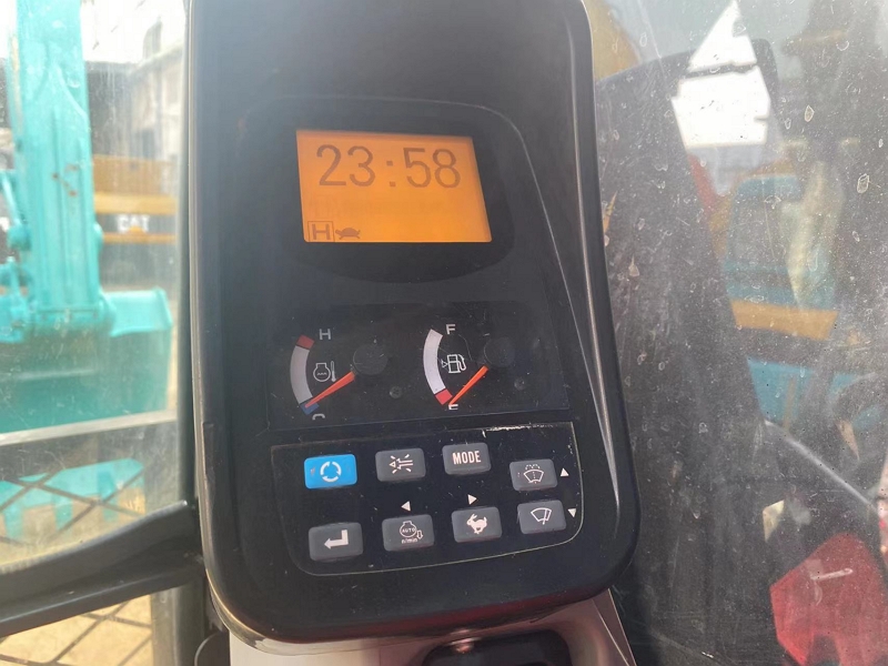 Kobelco SK200 used Fully hydraulic excavator7