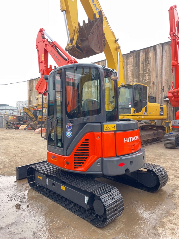 Hitachi ZX50U Used Low Working Hours 5 Ton Hydraulic Mini Crawler Excavator for Sale