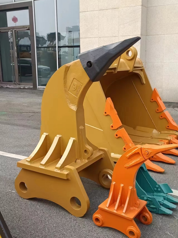 Ripper Customized 6t-100t Excavator Multiple Hooks Crushing Soil For Sale