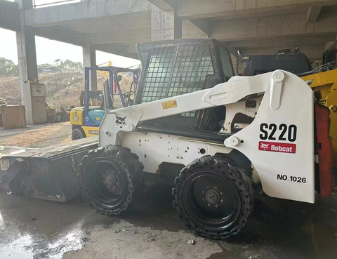 Bobcat S220 Used high cost performance And Efficiency Skidsteer Loader for Sale