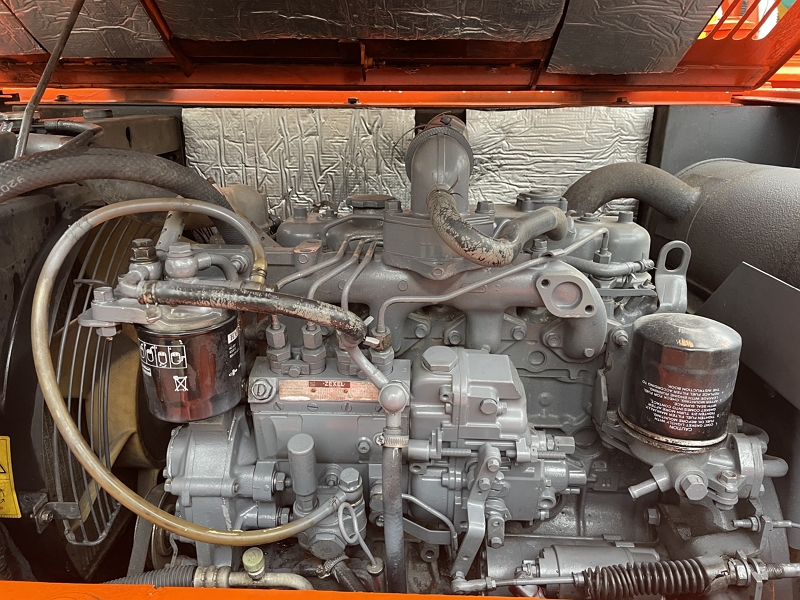 Hitachi ZX70 (8)