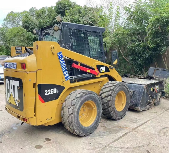 Cat226 Second Hand Cleaning Function Original Mini Wheel Loader for Sale