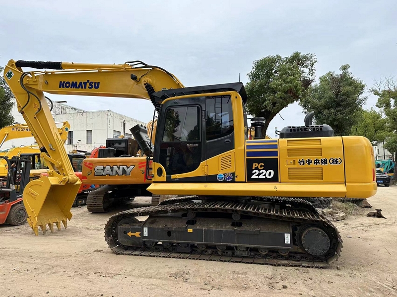 Komatsu PC220-8 second hand excavator6