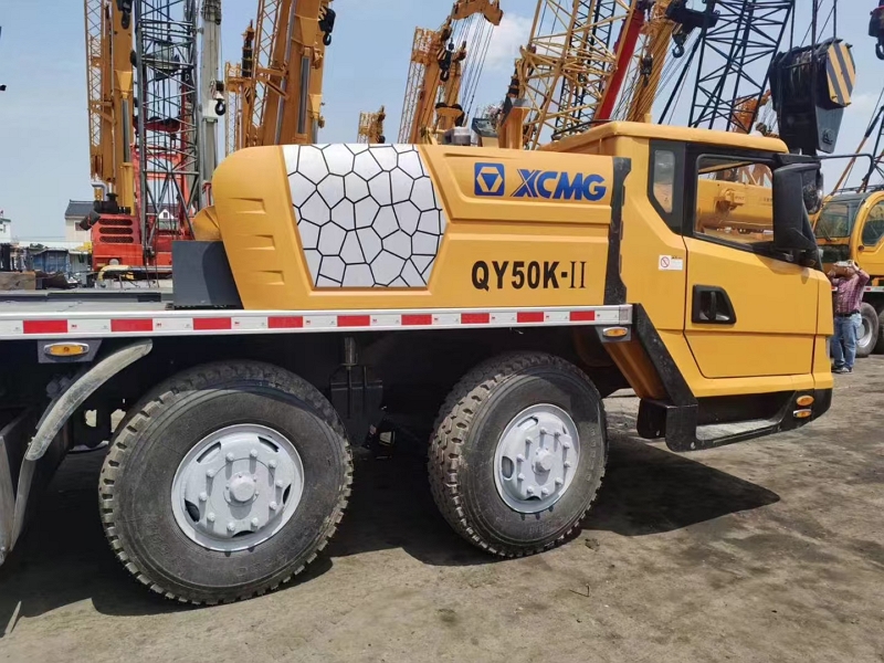 XCMG 50 tons crane(6)