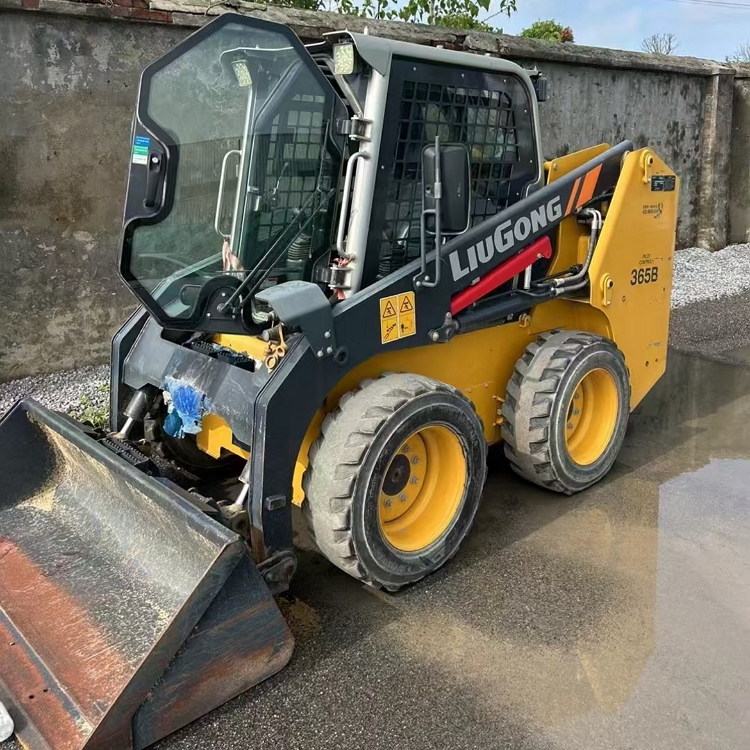 Liugong CLG365B used skid steer loader low noise high efficiency equipment wholesale