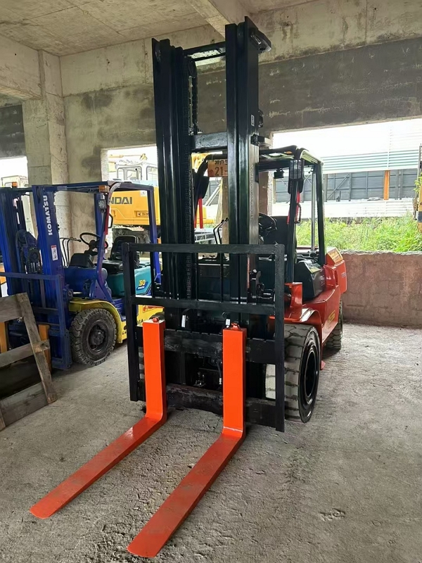 Toyota 5 tons forklift7