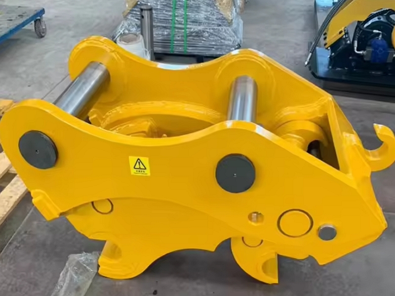 Quick coupler (4)