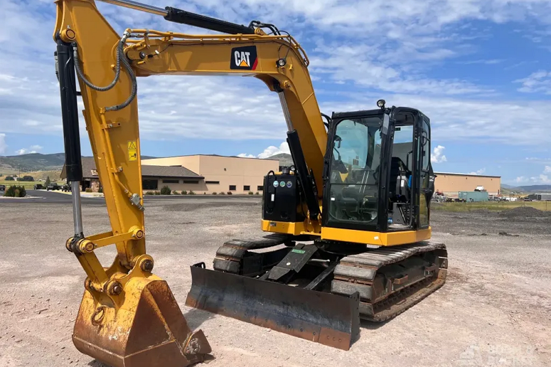 Advantages Of Using a Mini Excavator On Small Farms