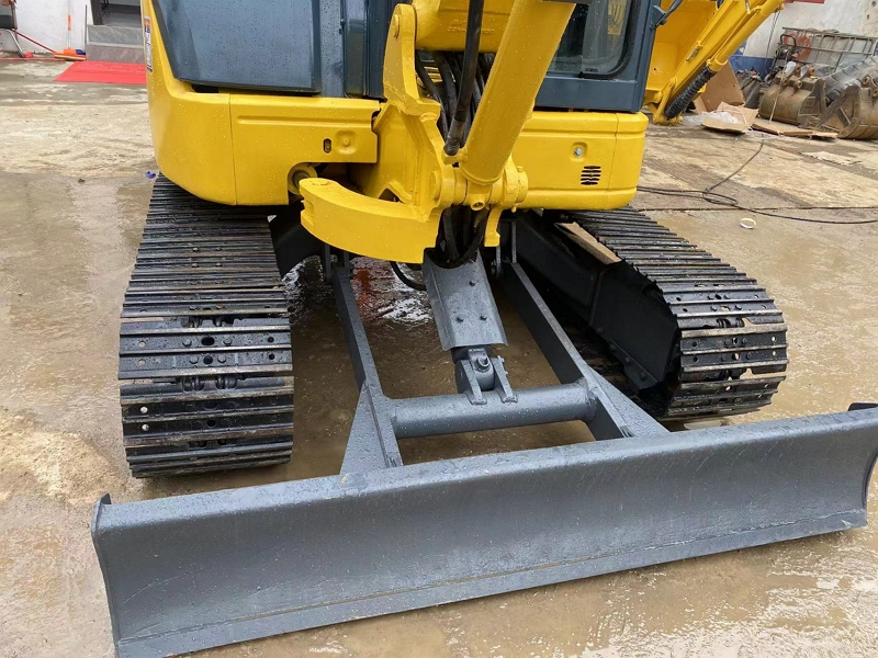 Komatsu PC40MR-3 used mini excavator12