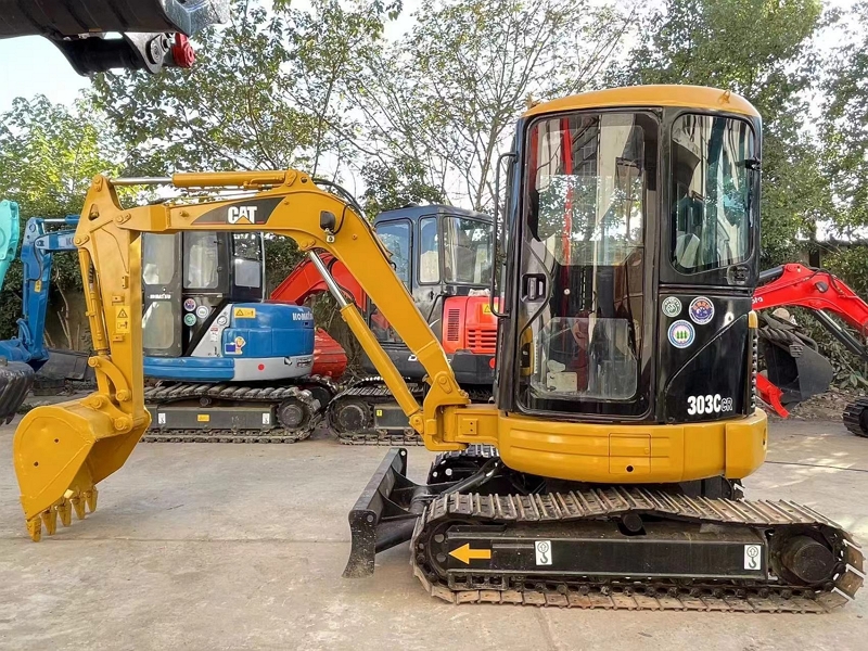 CAT 303C mini used excavator10