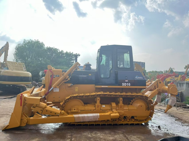 Shantui SD16 Used Hydraulic 160HP Chinese Competitive Bulldozer for Sale 