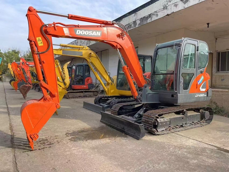 Doosan DX60-9C Used Low Working Hour 6 Ton Used Mini Excavator For Sale