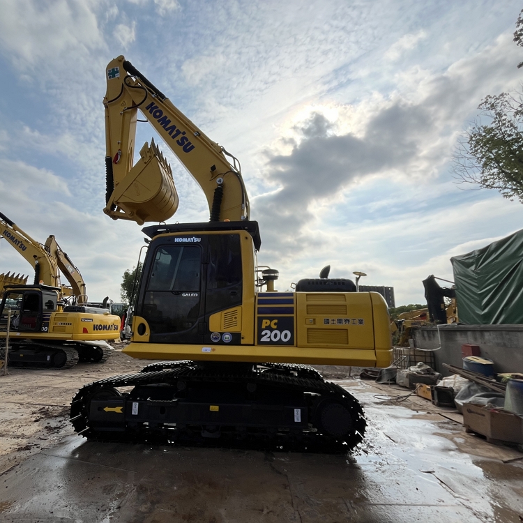 Komatsu PC200-8N1 Second Hand 20 Ton Crawler Excavator Origin Japan Wholesale