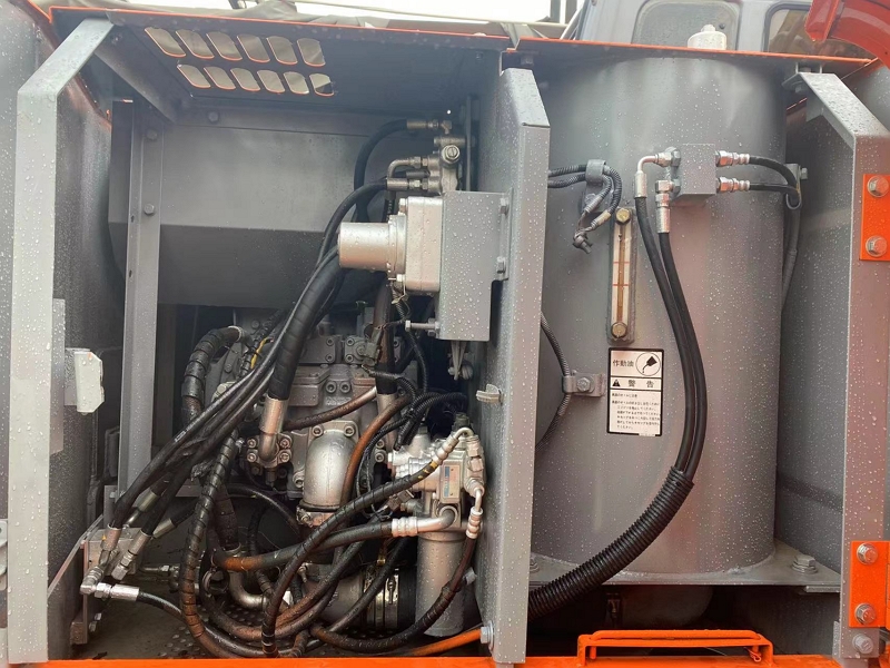Hitachi EX120-5 used excavator7